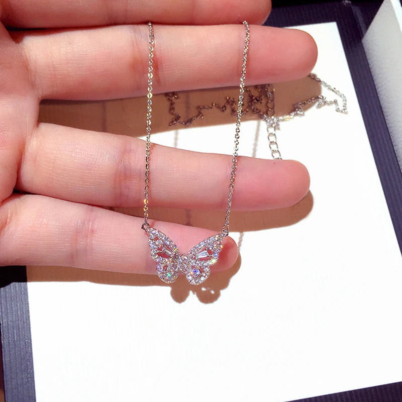Huitan Butterfly Pendant Necklace – CZ Stone Women's Jewelry Pendant Necklace Vue XL555 42cm 5cm