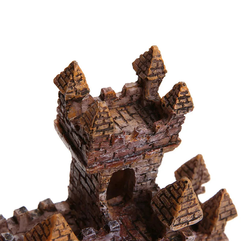 Vintage Europe Resin Castle Aquarium Fish Tank Decoration Ornament Mini Simulation Hollow House Blockhouse For Hiding Breeding Vue