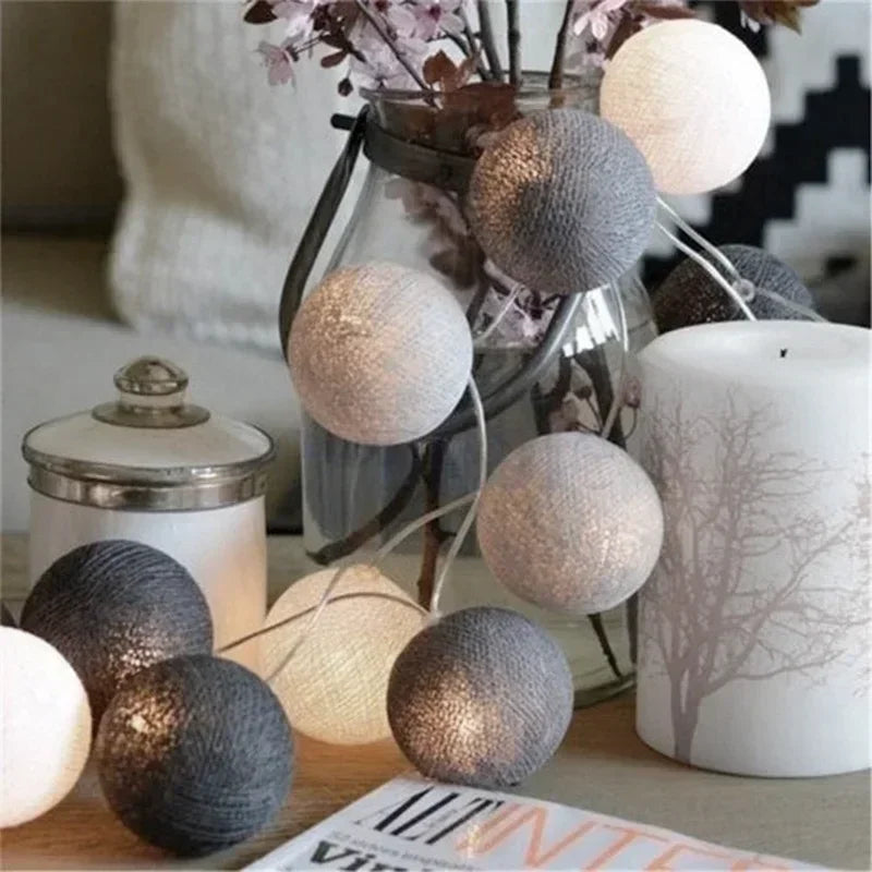 LED Cotton Balls String Lights Battery or USB Powered Fairy Garland Lighting Strings Christmas Holiday Wedding Party Decoration Vue