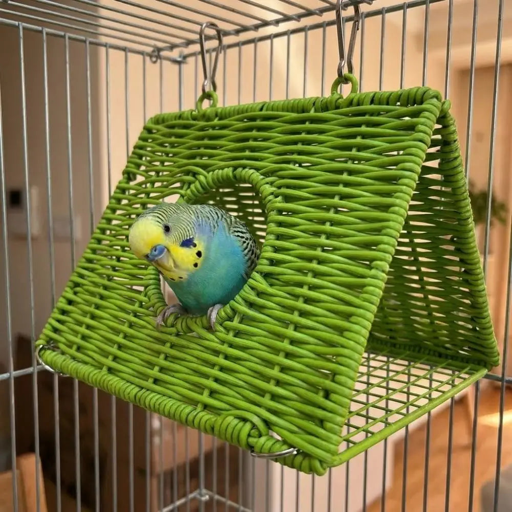 Imitate Rattan Parrots Woven Bird Nests Triangular Breathable Hamster Hideout Cave Metal Clips Mesh Bottom Pet Sleeping House Vue