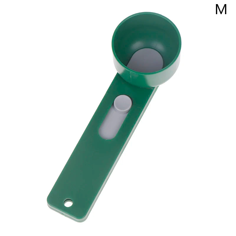 〔CC11〕 No Spill Measuring Spoon Funnel Preparation Of Protein Powder Workout & Sports Drinks, Baby Formula Refill Mess Spill Vue M Green
