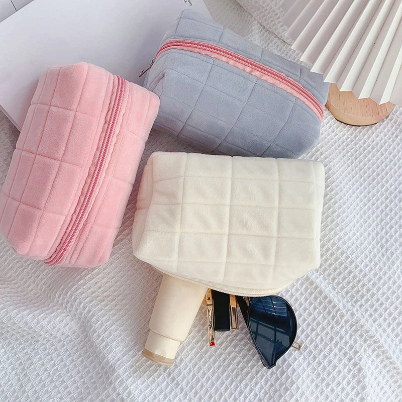 Cute Fur Makeup Bag For Women Zipper Large Solid Color Cosmetic Bag Travel Make Up Toiletry Bag Washing Pouch Plush Pen Pouch Vue