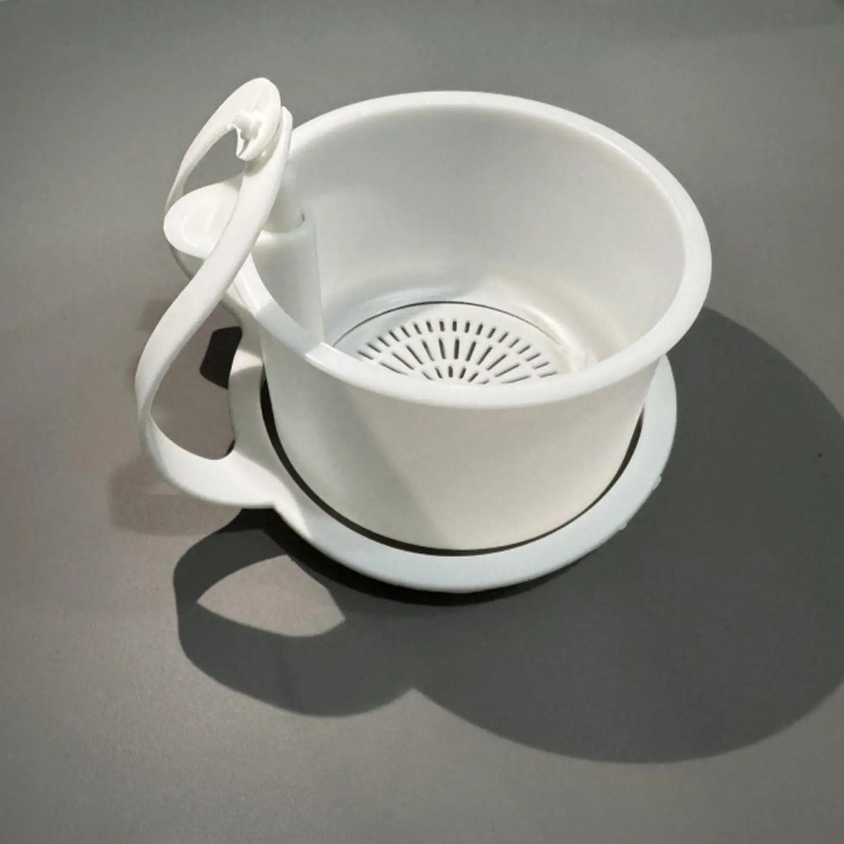 Easy Adjustable Sink Food Strainer Garbage Filter Push to Pour Design Kitchen Waste Catcher for Pasta Soup Hair Shower RV Drain Vue