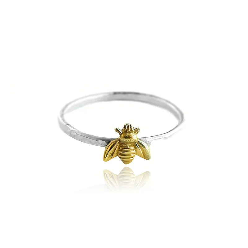Huitan Dainty Bee Ring – Trendy Insect Fashion Ring for Women Fashion Ring Vue