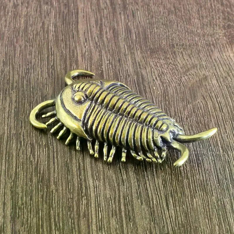 Cambrian Brass Trilobite Insect Ornament Retro Style Desk Accessories Tea Pet Unique Collectible for Office Home Decor Vue