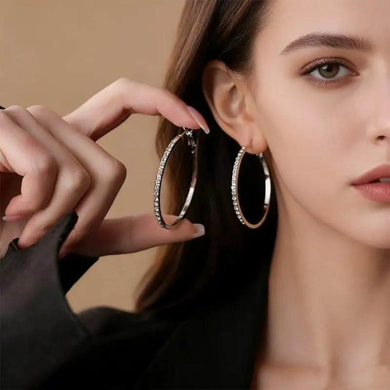 Elegant Small Earrings Set for Women Metal Circle Drop Design for Casual Outfits Vue