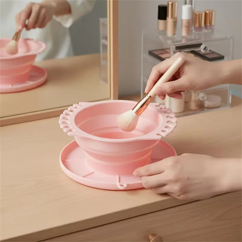 Silicone Brush Cleaning Bowl with Hanging Hole Collapsible Scrub Washing Tray Drying Holder for Beauty Blender & Makeup Brushes Vue