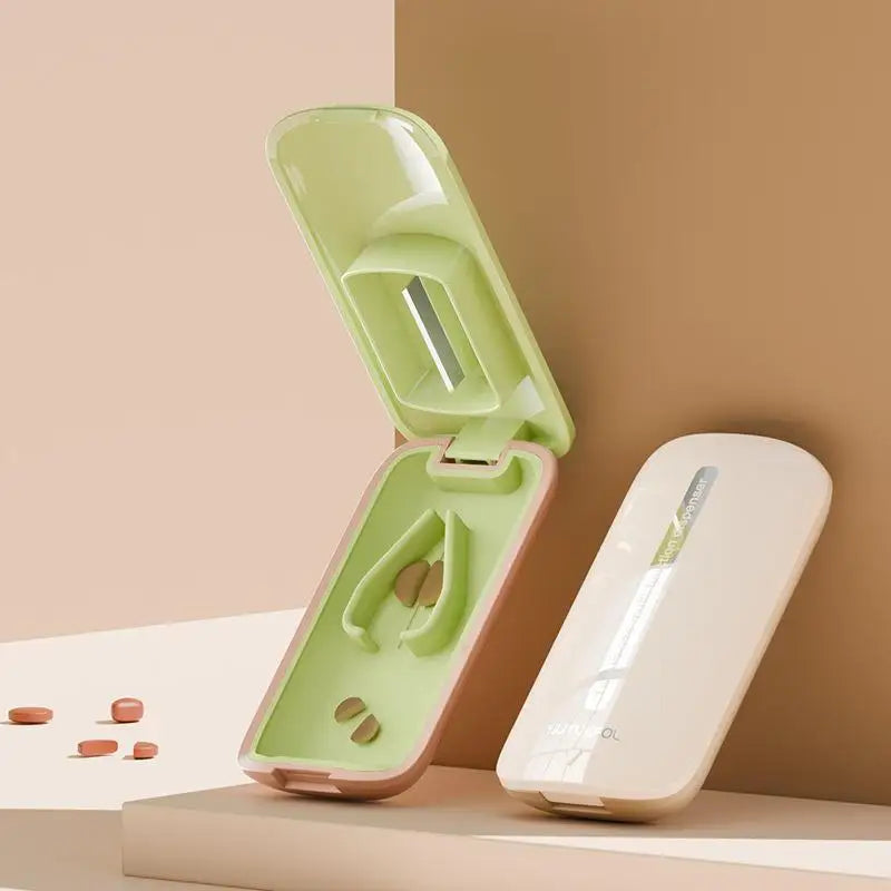 Portable Pill Cutter Splitter Sharp Blade Dustproof Storage Lid Travel Outdoor Medicine Cutting Tool For Different Size Tablets Vue