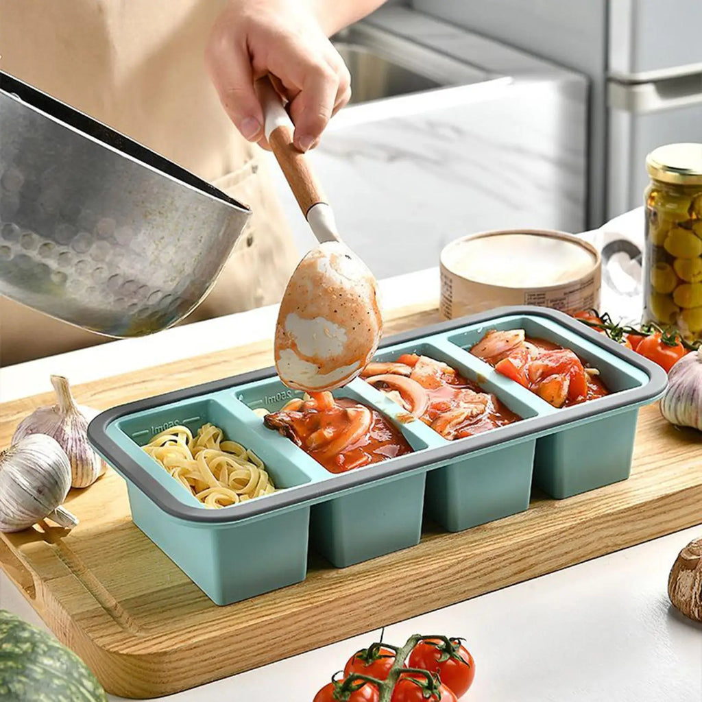 Soup Cubes Freezer Tray with Lid Easy Release Freezing Container Soup Freezer Containers for Sauce Broth Rice Liquid Leftover Vue