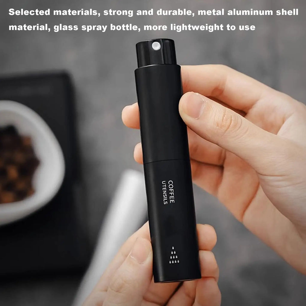 2.3x11.5cm Coffee Bean Spray Bottle Anti-flying Powder Anti-static Glass Liner Coffee Bean Spray Bottle Portable Water Atomizer Vue