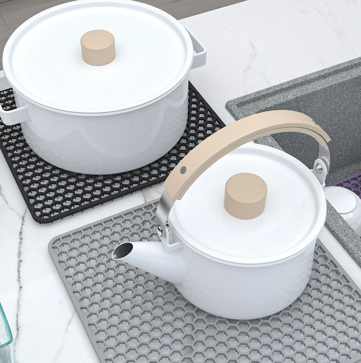 Silicone Kitchen Sink Pad Adjustable Drain Drying Pad, Sink Protector with Quick Drain & Easy Storage Vue
