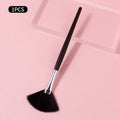 1/4Pcs Fan Brushes for Makeup Soft Synthetic Hair Highlighter Contour Brush Professional Cosmetic Tools for Airy Finish Daily Us Vue 1PCS