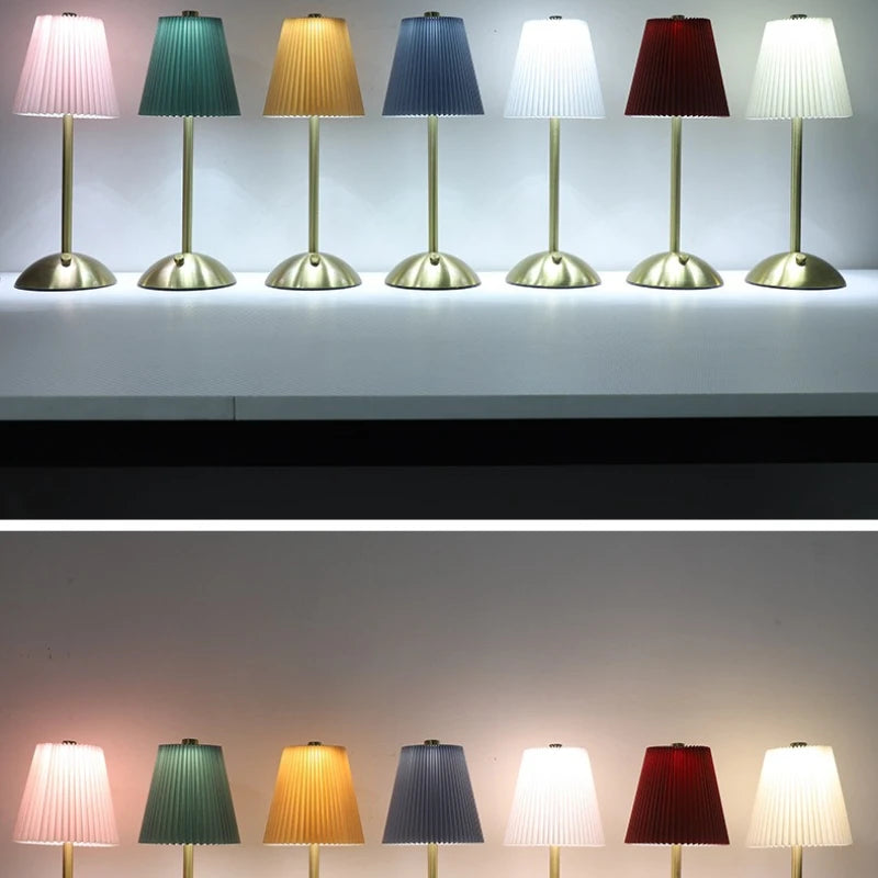 Creative LED Pleated Fabric Lampshade Bedroom Bedside Lamp USB Charging Model Touch Night Light Living Room Small Table Lamp Vue