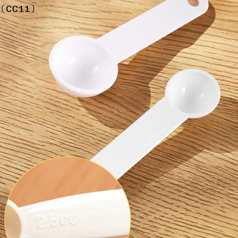 1Set Measuring Cups And Spoons Set White Plastic Kitchen Tools For Baking Cooking Mixing With Accurate Markings〔CC11〕 Vue