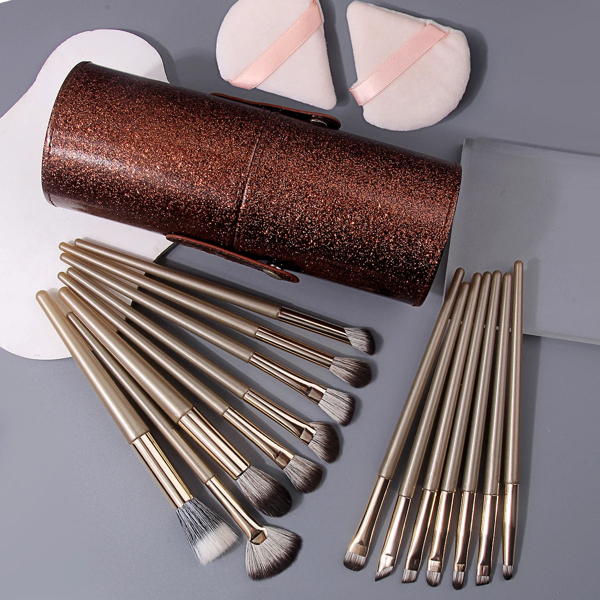 18Pcs Champagne Makeup Brush Set Face Eye Cosmetic Brushes, 2 Triangle Powder Puffs, Glitter Bronze Cylinder Brush Case Beauty K Vue