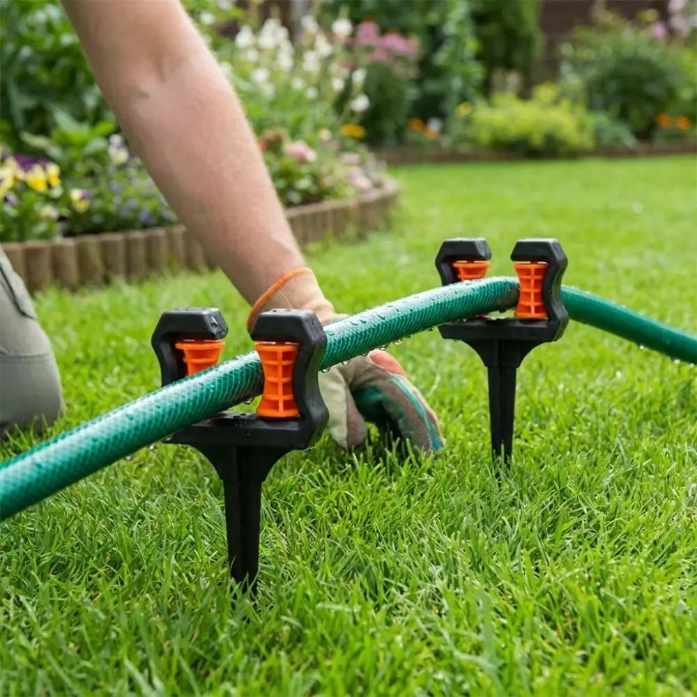 2Pcs Anti-Kink Garden Hose Guide Stake Ground Spike Roller Wheel Water Pipe Guide Heavy Duty Plastic Water Pipe Positioning Tool Vue