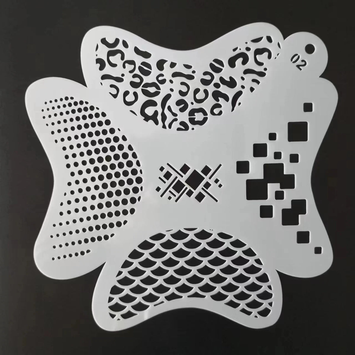 17*17cm Stencils for Body Painting Face Art Halloween Birthday DIY Makeup Stamps Temporary Tattoos Reusable Stencils Plastics Vue LG1702 China Mainland