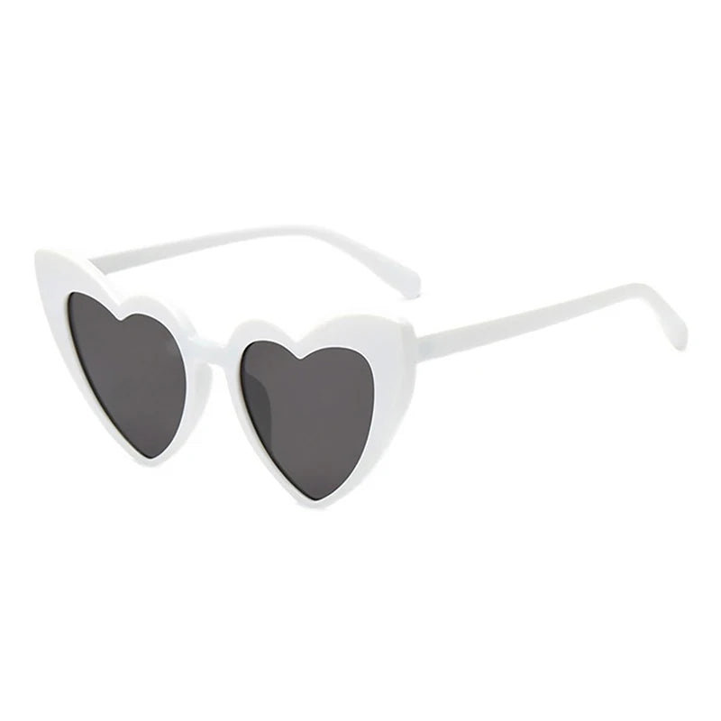 1PCS New Ladies Sexy Eye Love Heart Sunglasses Retro Big Frame Personality Sunglasses Protection Eyewear Vue White