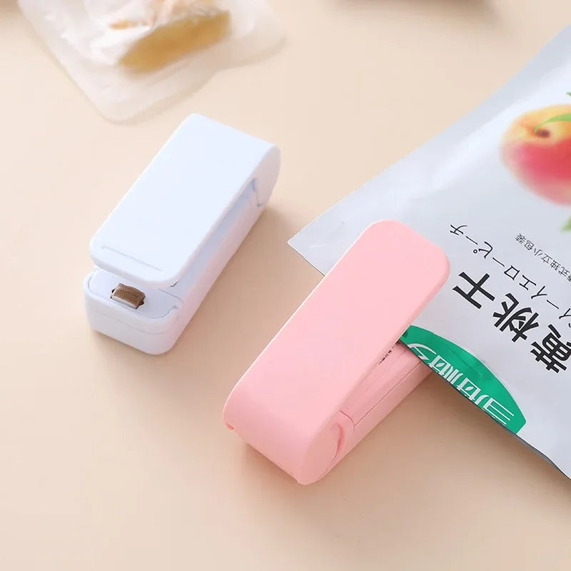vvocci Heat Bag Mini Sealing Machine Package Sealer Bags Thermal Plastic Food Closure Portable Sealer Packing KitchenAccessories Vue