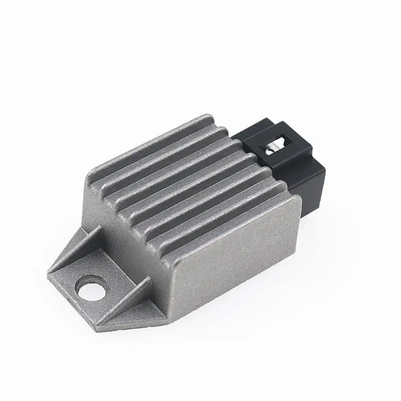 1Pcs 4 Pin Motorcycle Voltage Regulator Full Wave Rectifier For GY6 50 80 125 150CC Moped ATV Dirtbike Motocross Vue