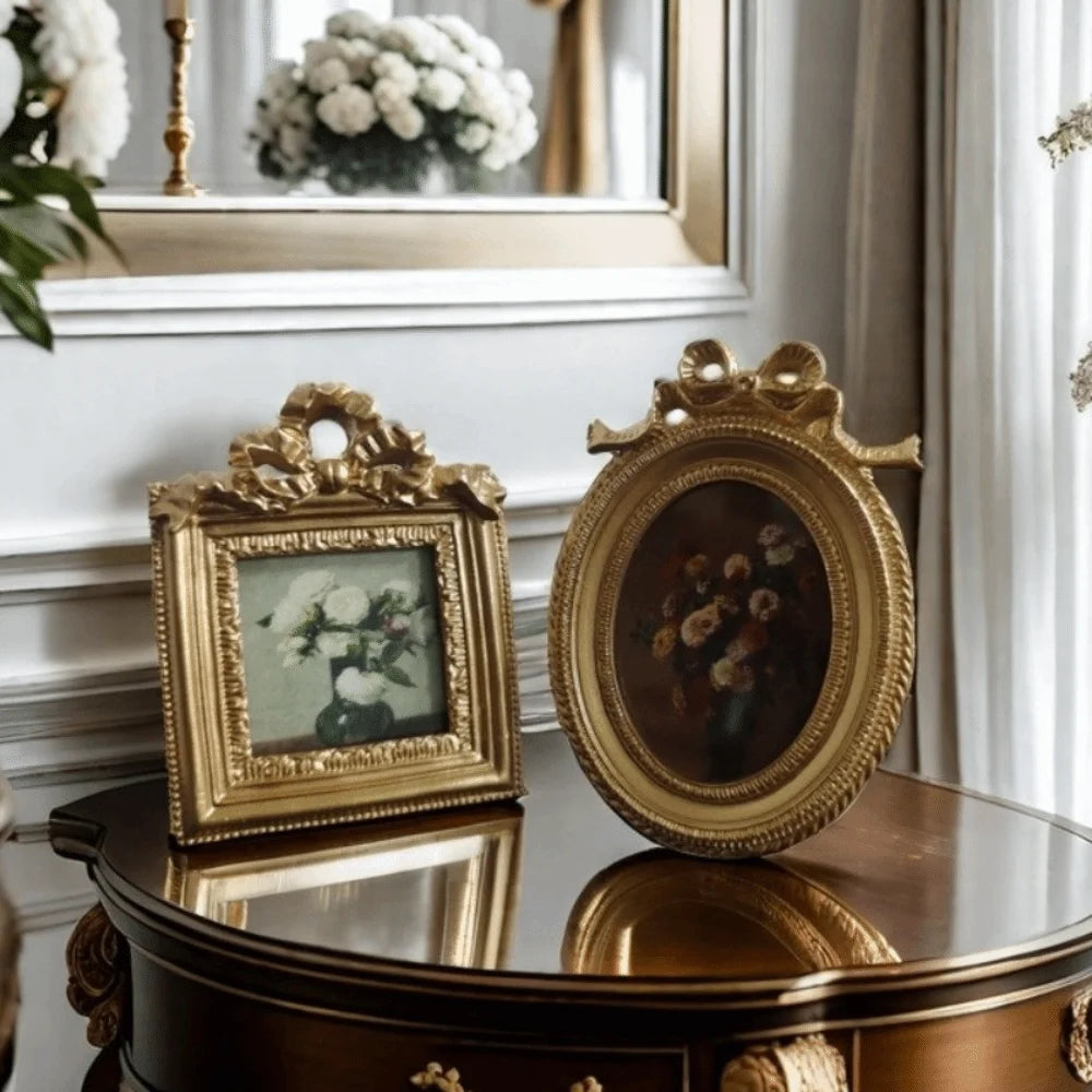 Exquisite European Style Vintage Photo Frames Gold Retro Photo Display Holders Creative Classical Resin Picture Frame Bedroom Vue