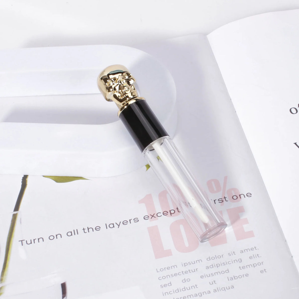 Custom Lip Gloss Tubes Unique Skull New Design Round Bottle Makeup Applicator Plastic Cosmetic Empty Lip Oil Package 50pcs Bulk Vue gold