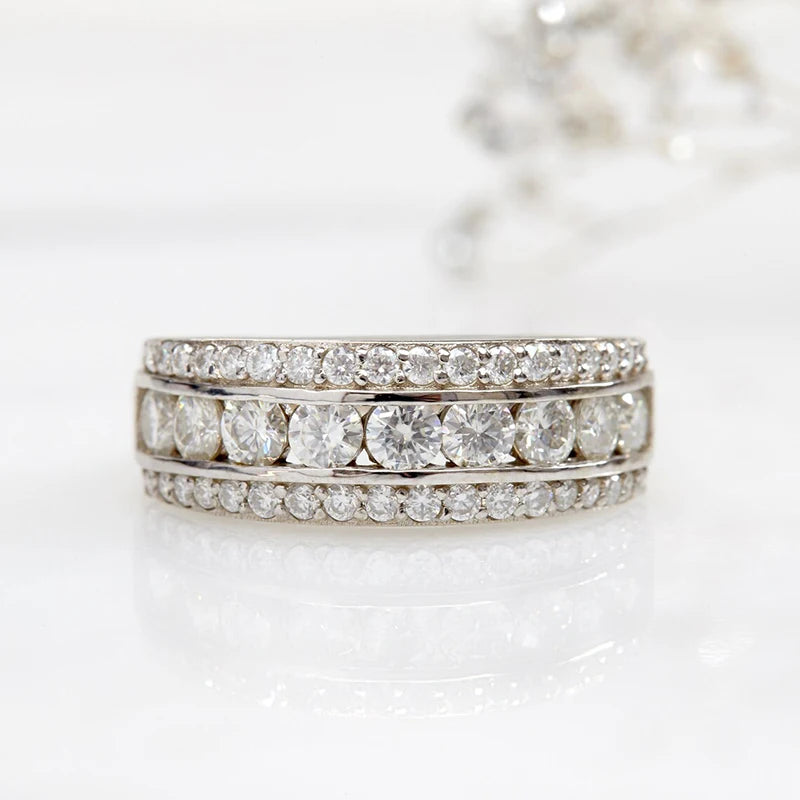 Huitan Women's Silver Cubic Zirconia Wedding Band Ring Wedding Band Ring Vue