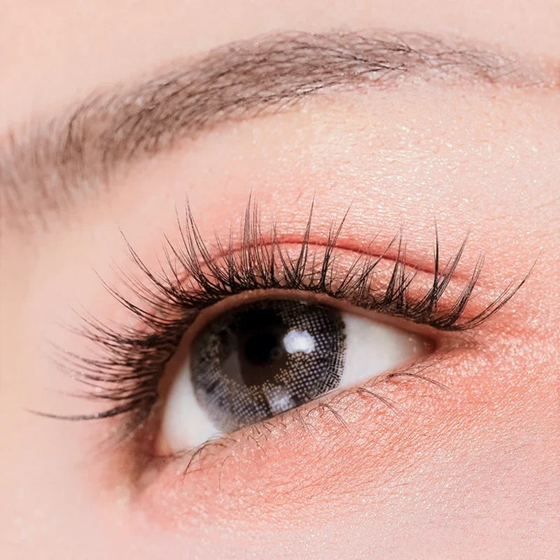The latest Korean pop fishtail type Fashion dovetail fly eyelash Two long middle short plant grafting false eyelashes wholesale Vue