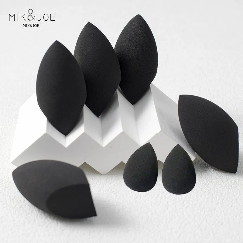 2pcs Black Beauty Sponge Egg - Latex-Free, Reusable Makeup Blender for Flawless Foundation, Contour & Highlight Vue