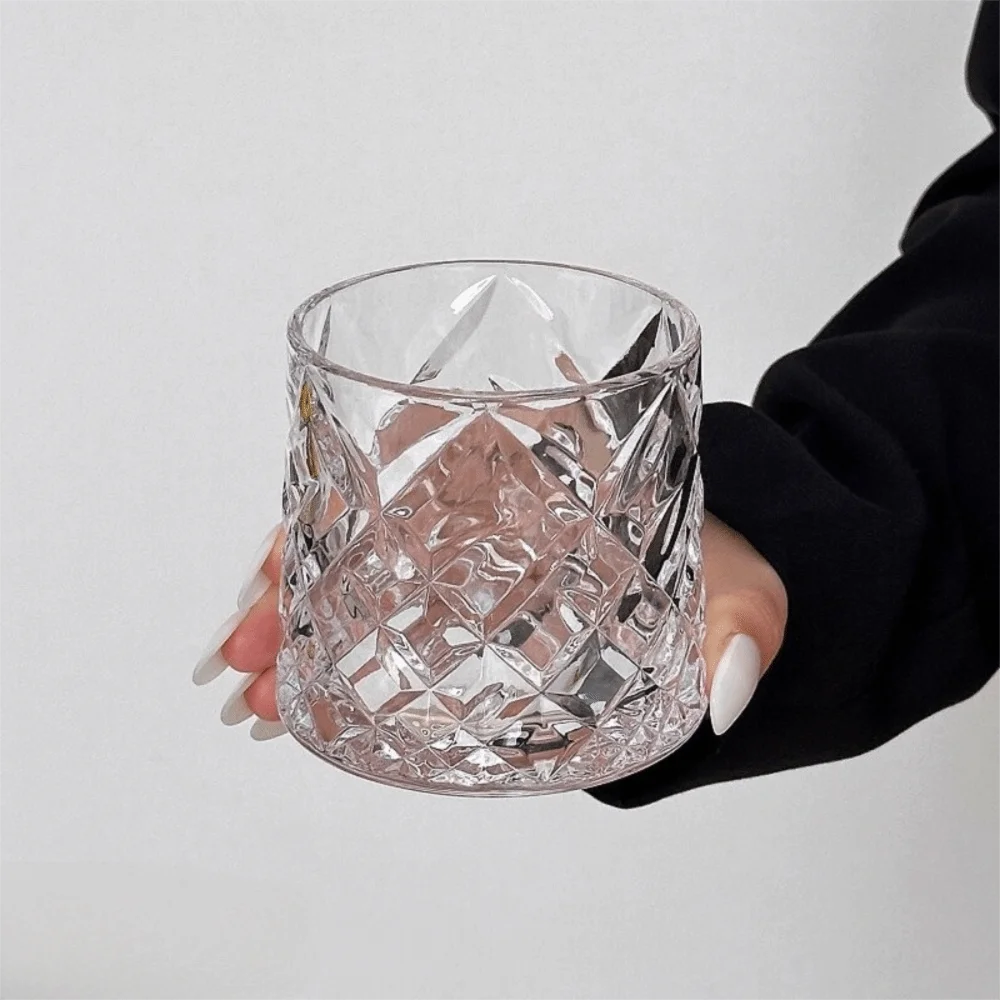 Unique 360 Degree Rotating Glass Wine Glass Transparent Thickened Drinking Glasses Glowing Base Crystal Relief Liquor Cup Gift Vue