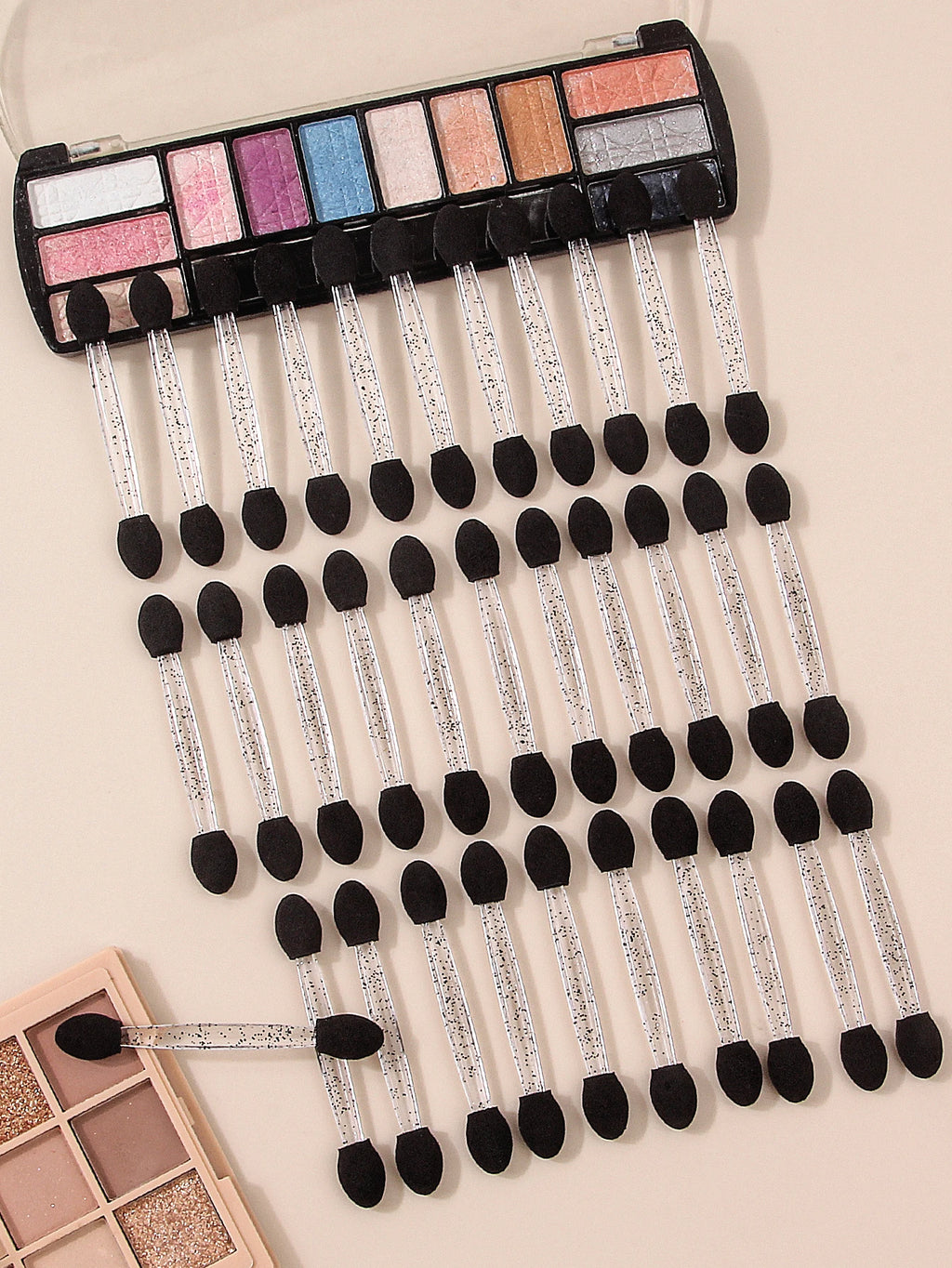 50PCS Double-Headed Sponge Eyeshadow Brush, Multi-Functional Applicator and Smudger +1PCS Transparent Storage Jar Makeup Tool Vue