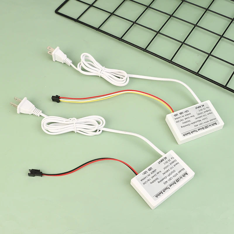 1PCS 12V 1A Bathroom Mirror Switch Touch Sensor For Led Light Mirror Headlight Bathroom Capacitance Sensor Module Vue