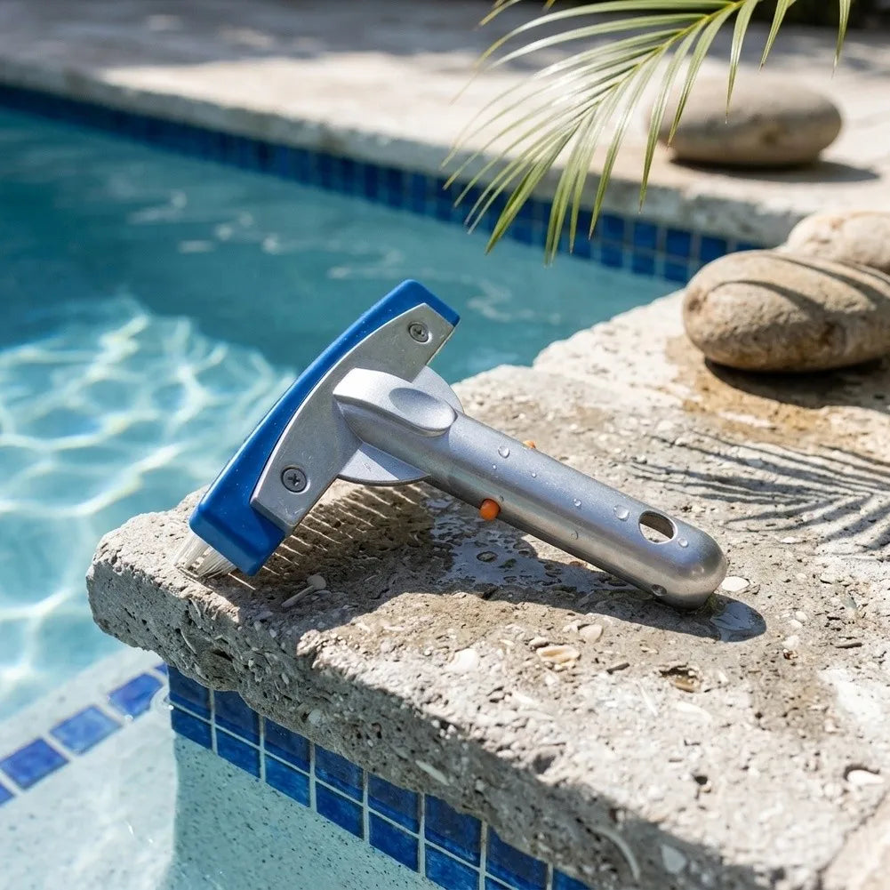 Portable Pool Cleaning Brush – Floor, Wall & Tile Scrubber Pool Cleaning Brush Vue