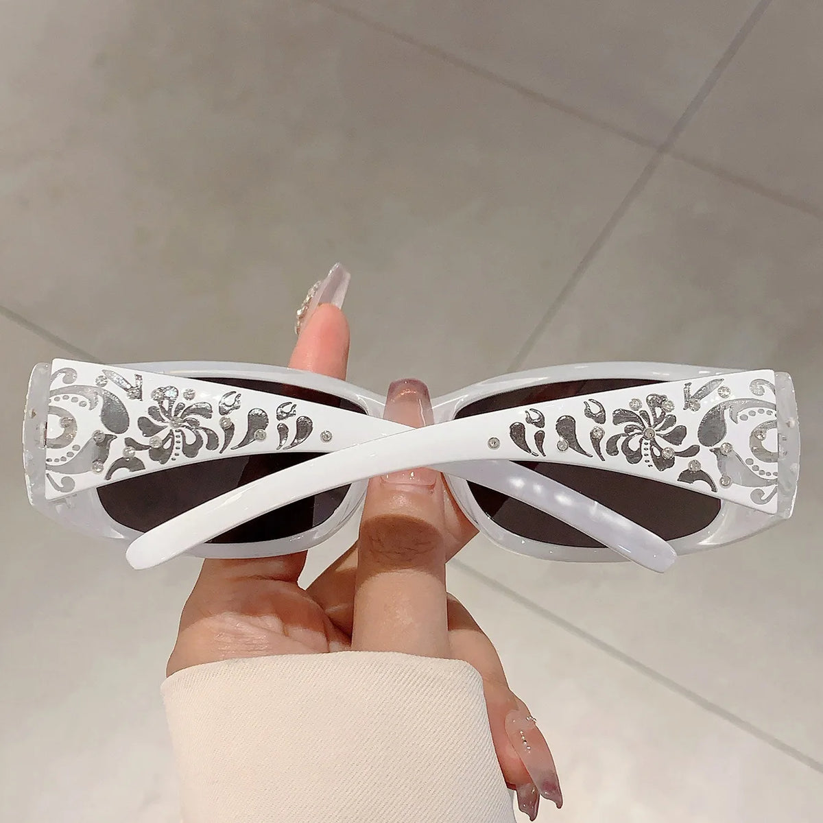 Women's Rhinestone Rectangle Sunglasses UV400 Beach Shades Fashion Sunglasses Vue