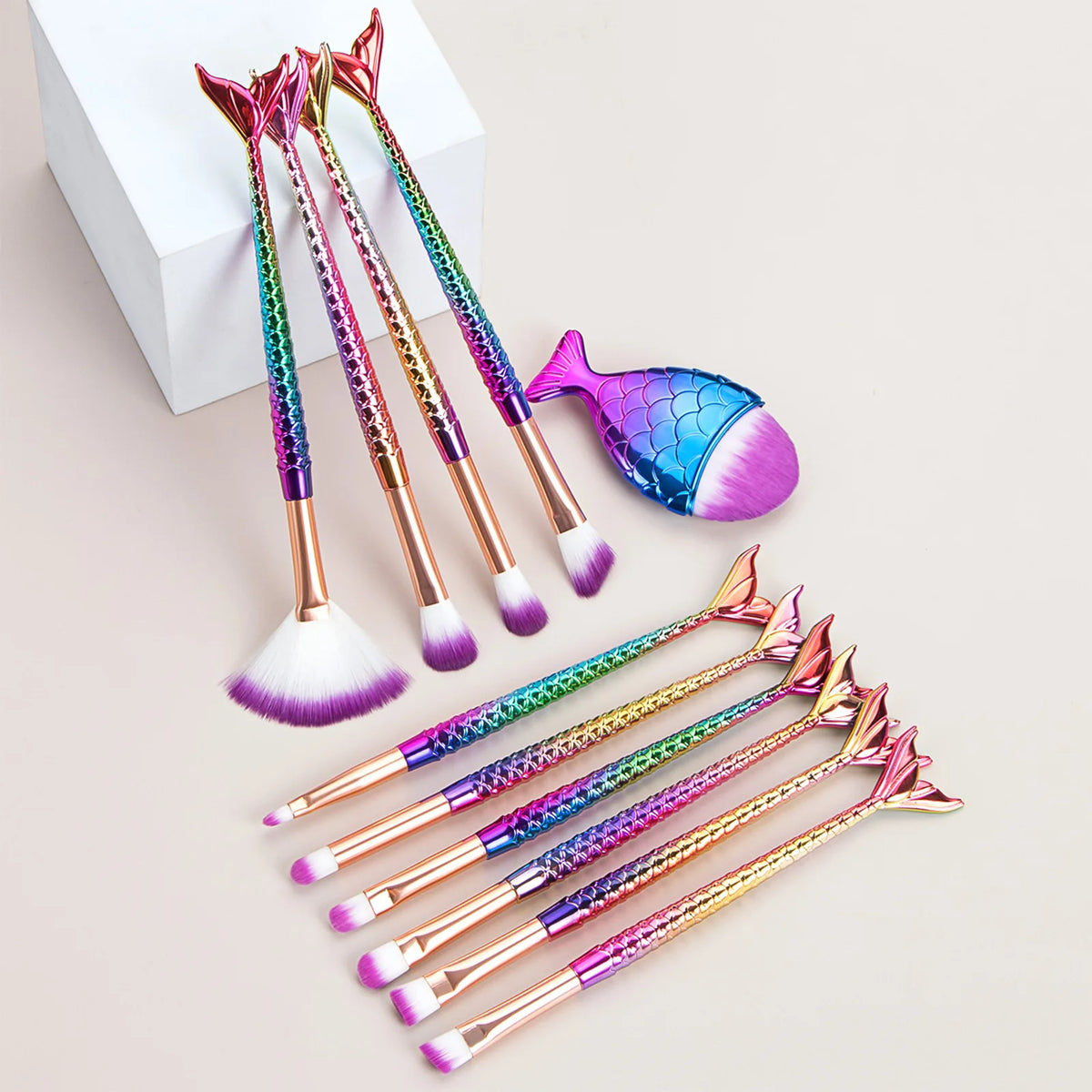 11Pcs Makeup Brushes Kit Maquiagem Maquillaje New Mermaid Foundation Eyebrow Eyeliner Cosmetic Makeup Brushes Vue Rainbow colors