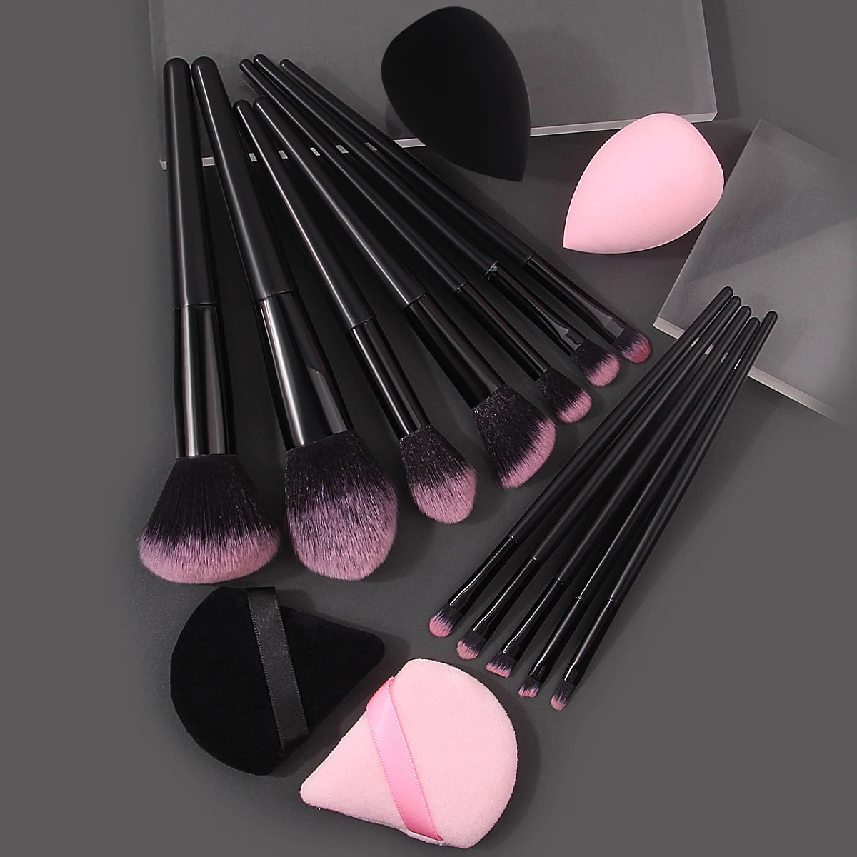 Hot-Selling 12/16PC Multi-Purpose Makeup Brush Set Featuring Ultra-Soft Makeup Powder Pads and Sponge Makeup Eggs with All Tools Vue