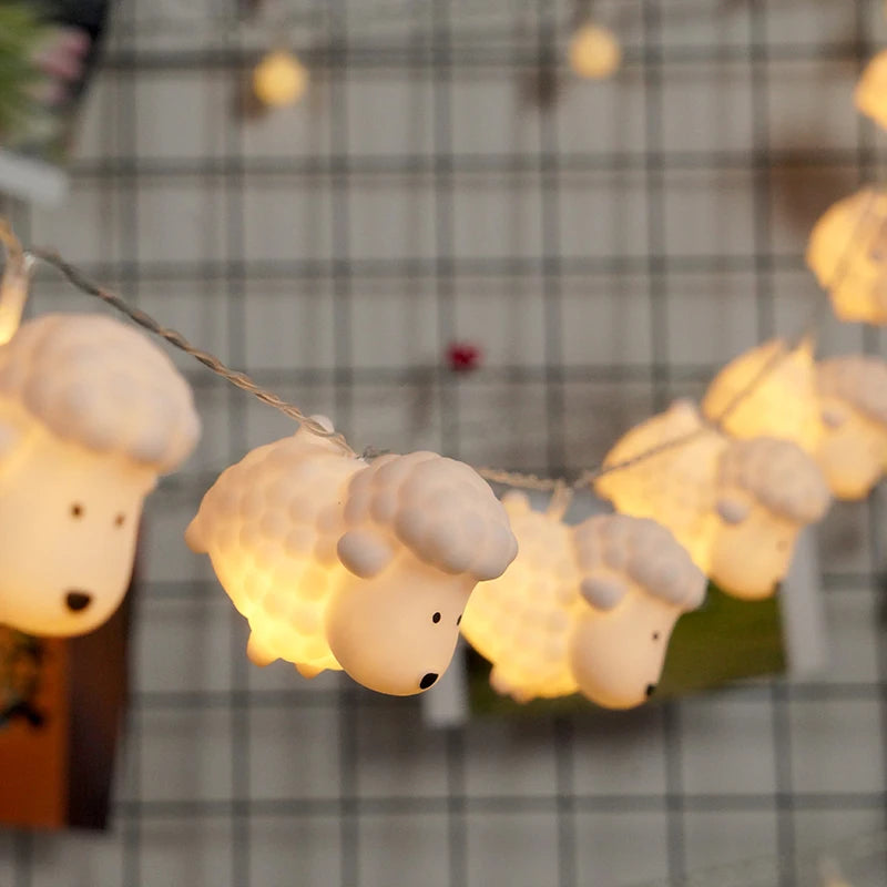 Adorable Curly Wool Sheep Fairy Light Strings, Soft Silicone Cartoon Sheep Glowing Pendants, Battery Powered Room Lighting Vue