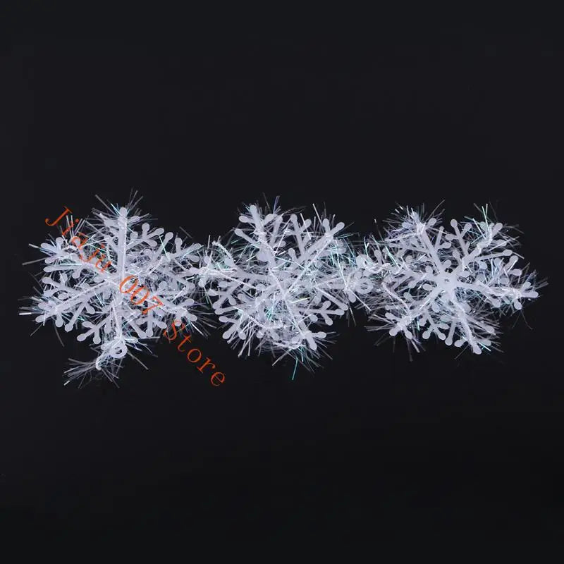 Christmas Snowflake Ornaments Set of 6 – Hanging Xmas Décor Christmas Ornaments Vue