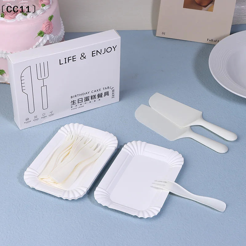 5/10/20/30 set White Birthday Cake Knife Fork Set Plastic Disposable Dinner Plate Set Baking Cake Tableware〔CC11〕 Vue