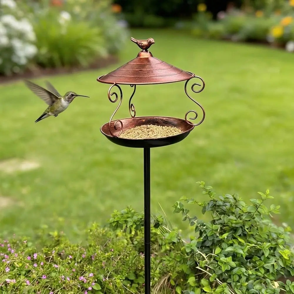 Weatherproof Standing Bird Feeder Iron Art Large Capacity Wild Feeding Station Anti-leakage Retro Style Bird Water Drinker Vue