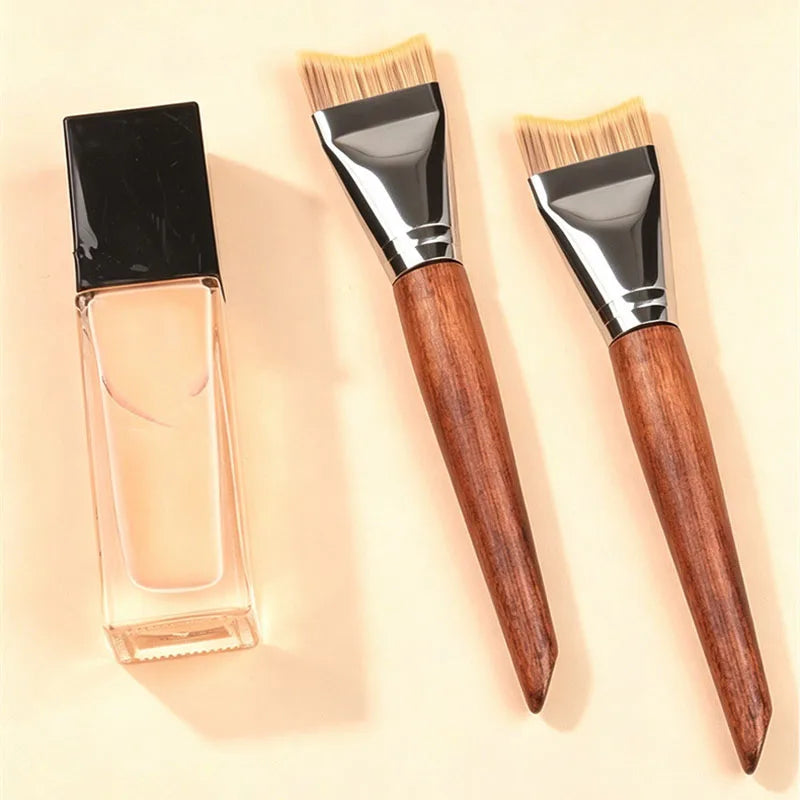 Ultra Thin Crescent Foundation Brush Curved Crescent Fish Tail Foundation Brushes Non-Powder Absorbing Face Mask Makeup Brush Vue