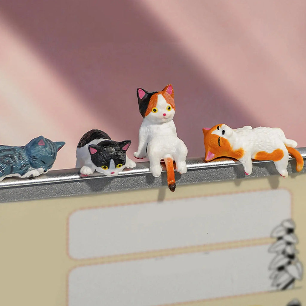 Mini Cat Figurines Adorable Compact PVC Cat Model Dashboard Figures for Car for Trailer RV Truck Automotive Sedan Pickup Bedroom Vue