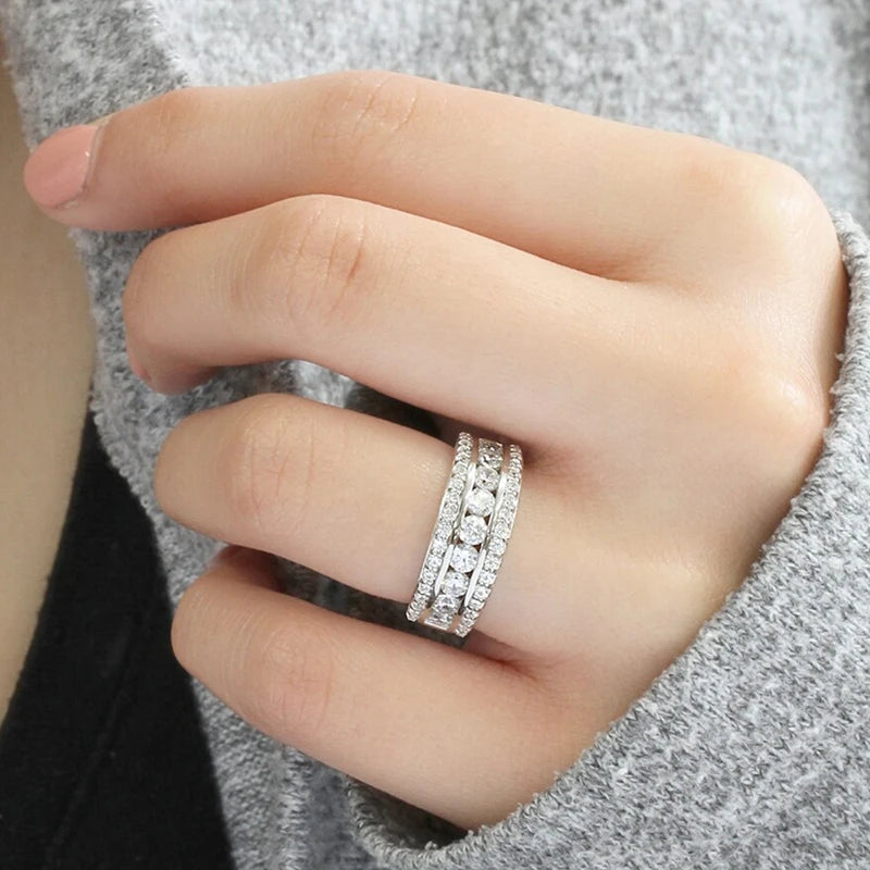 Huitan Women's Silver Cubic Zirconia Wedding Band Ring Wedding Band Ring Vue