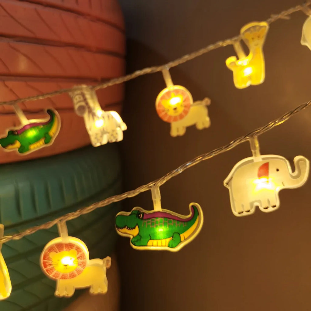 Jungle Safari Animal LED String Lights, Lion Giraffe Elephant Zebra Crocodile Fairy Lights for Kids Bedroom Party Dec Vue