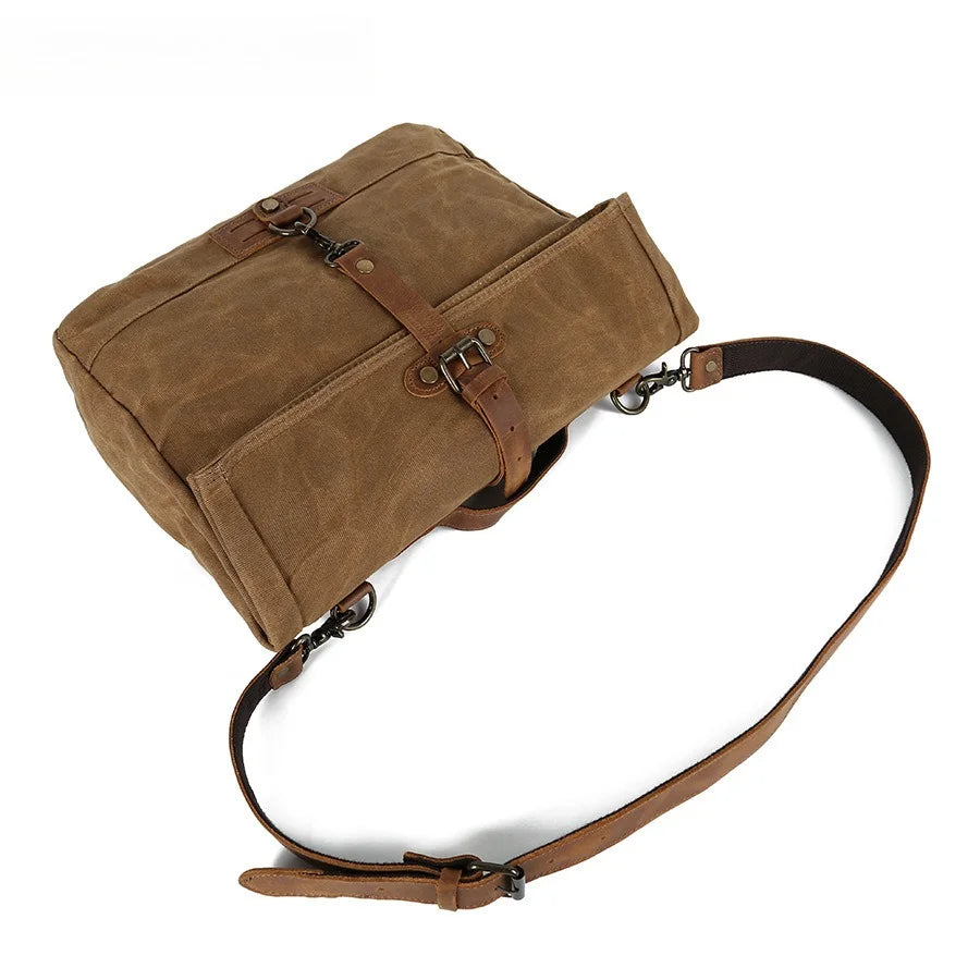 New Retro Canvas Messenger Bag with Mad Horse Leather Casual Large-capacity Messenger Bag Outdoor Commuter Flip Canvas Bag Vue