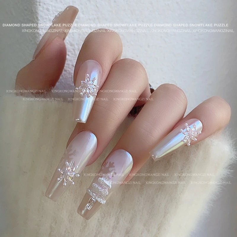 Snowflake Mini Diamond Nail Drill Flat Bottom Sparkling 1.5 * 3mm Premium Diamond Silver Christmas Nail Accessories Vue