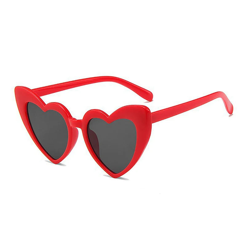 1PCS New Ladies Sexy Eye Love Heart Sunglasses Retro Big Frame Personality Sunglasses Protection Eyewear Vue Red