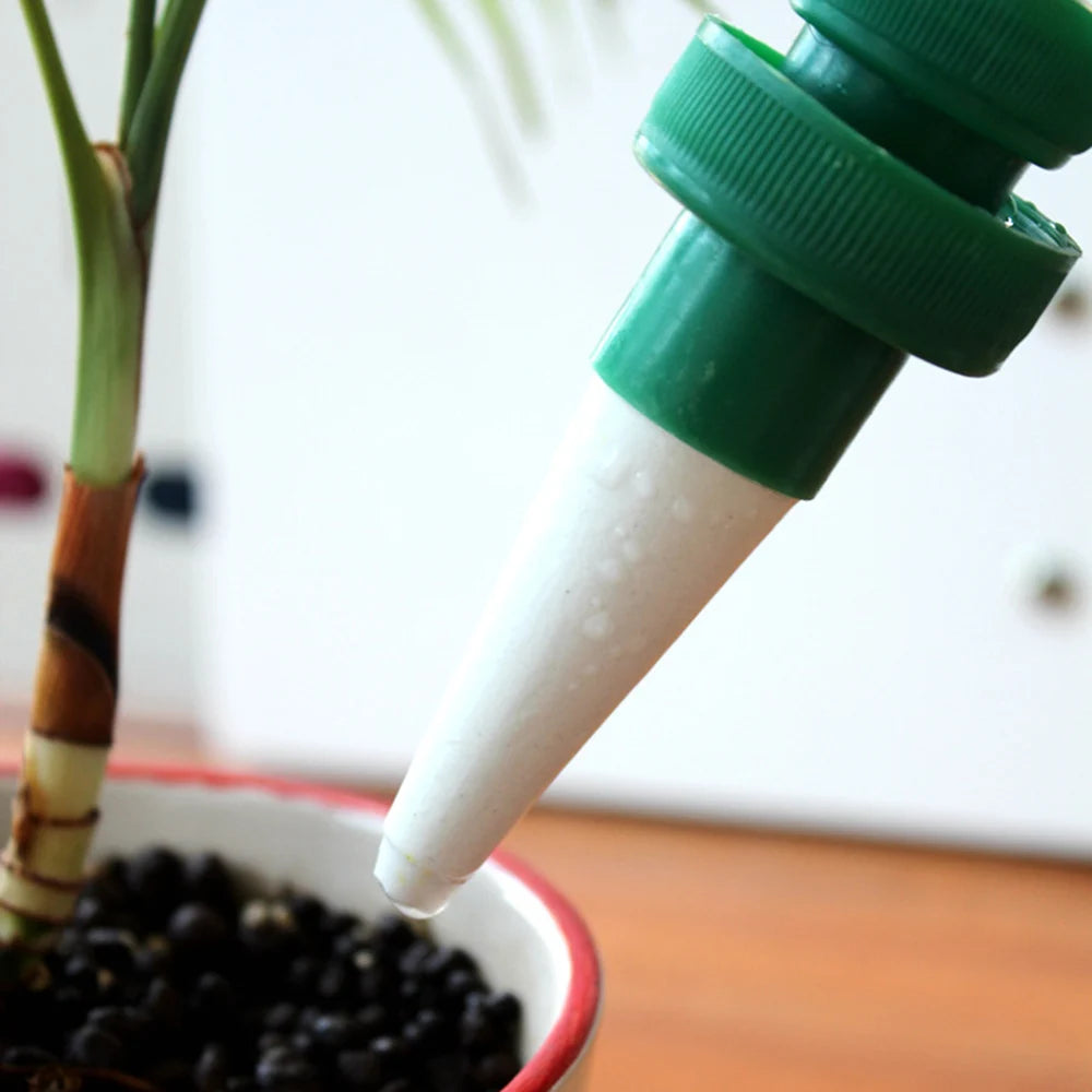 4pcs Plant Watering Devices Automatic Irrigation Plant Self Watering Spikes Garden Stakes for Potted Plants Flower Vacation Vue
