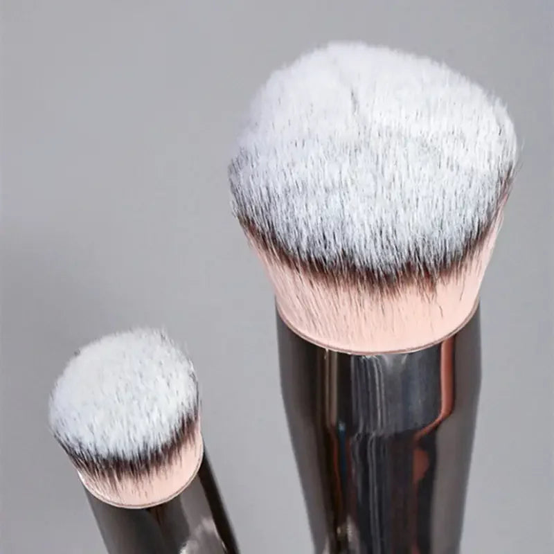 Multi-Angle Face Brush - Streak-Free Foundation & Contour Duo, Vegan Bristles for Blending (Salon & Home Use) Vue