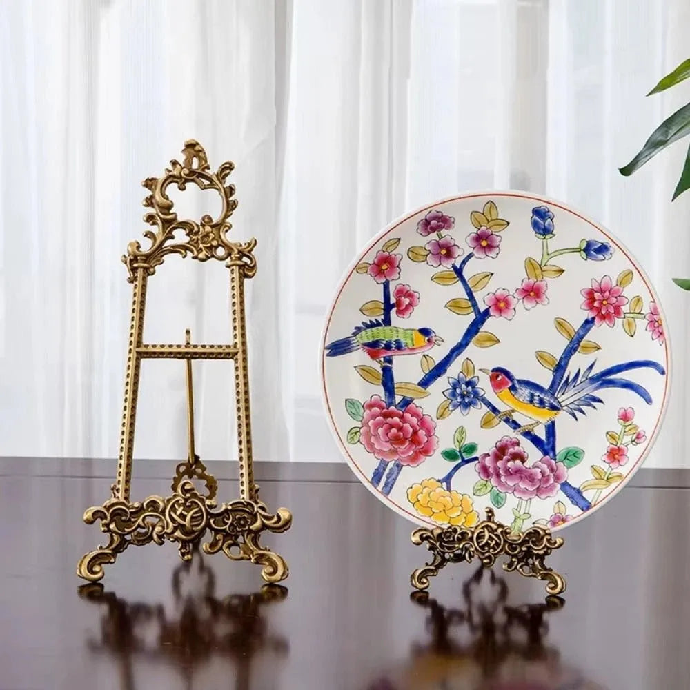 Retro Style Creative Frame Bracket Elegant Gold Art Photo Frame Holder Durable Metal Frame Plate Holder Cabinet Display Vue